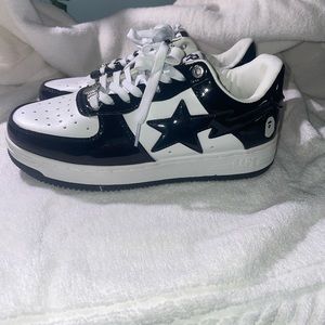 Bape sta size 6.5 men / 8 women